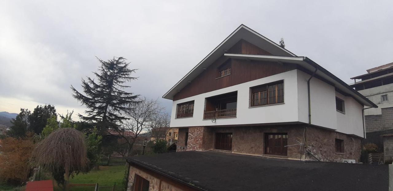 Albergue La Costana Oviedo Exterior foto